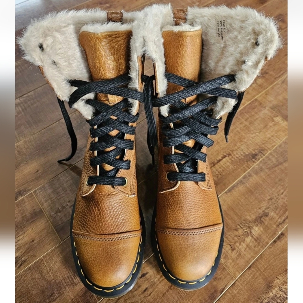 DR. MARTENS Aimilita FL Fur-Lined GRIZZLY LEATHER Boots TAN Sz US 10